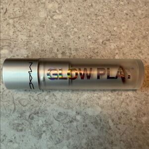 MAC Glow Play Lip Balm